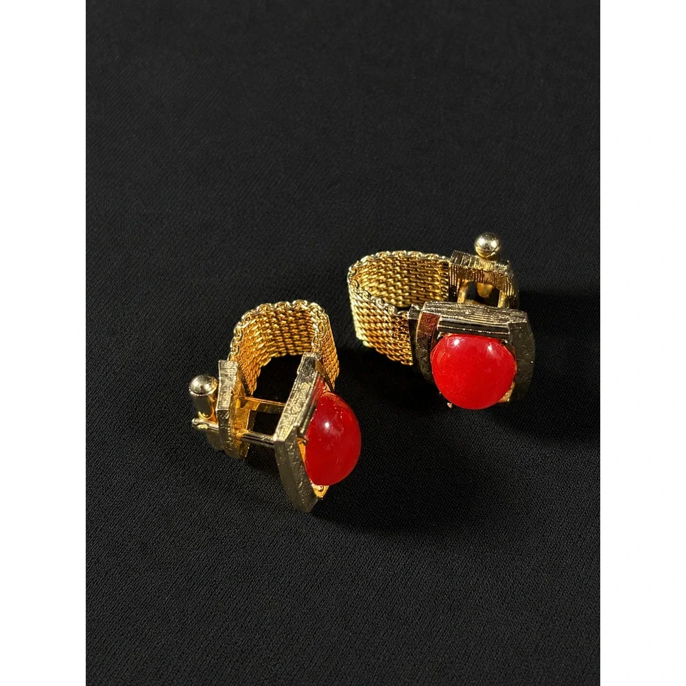 Vintage Red Cabochon Mesh Wraparound Cufflinks Gold Tone Mid Century